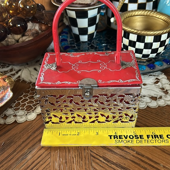 Vintage Silver Metal & Red Lucite Box Bag - Picture 8 of 10